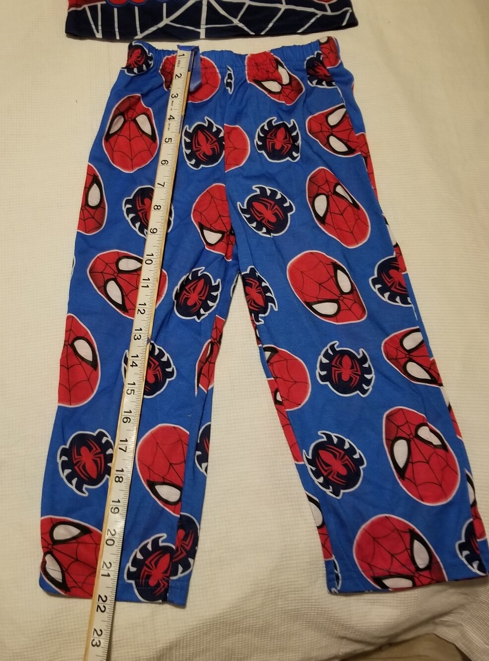 Spiderman Boy's 4T Red and Blue Two-Piece Pajama Set With Spiderman Logo On It - Picture 6 of 16